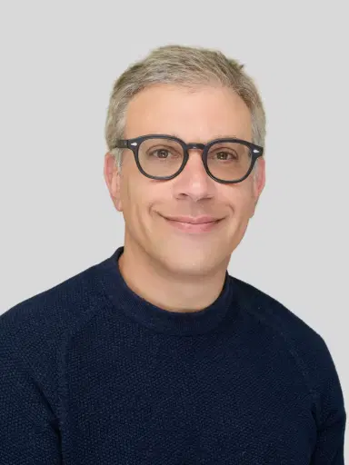 Image of Therapist Oren Ogniewicz from the ZenPath Therapy Clinic